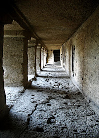 ellora temple corridor