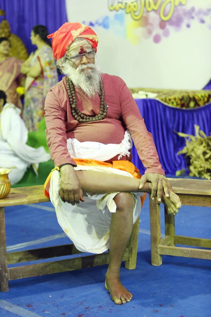ಗುರುಪಾದದೊಳು ಮನವಿಂಗಿ - Guru Padadolu Manavingi