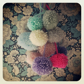 ByHaafner, crochet, pastel, neon pink, pompons, blue vintage wallpaper