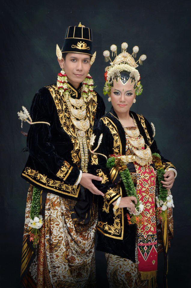 Warna Berkabung Biasanya Hitam Cari tahu Alasannya Sebelum menikah Kenapa Baju  Pengantin Jawa 