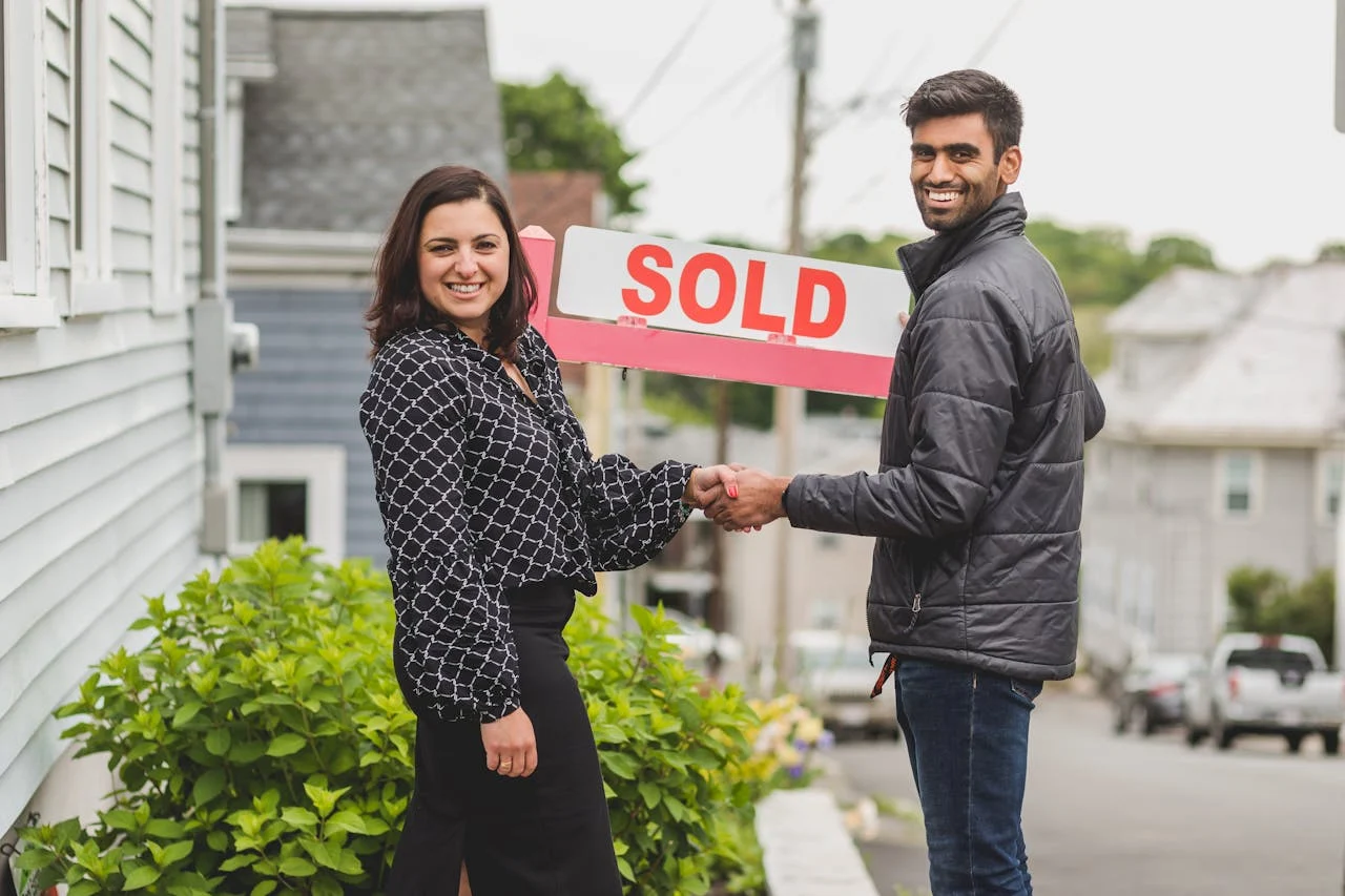 Selling As-Is: Why Cash Home Buyers Are Willing to Purchase Properties in Any Condition