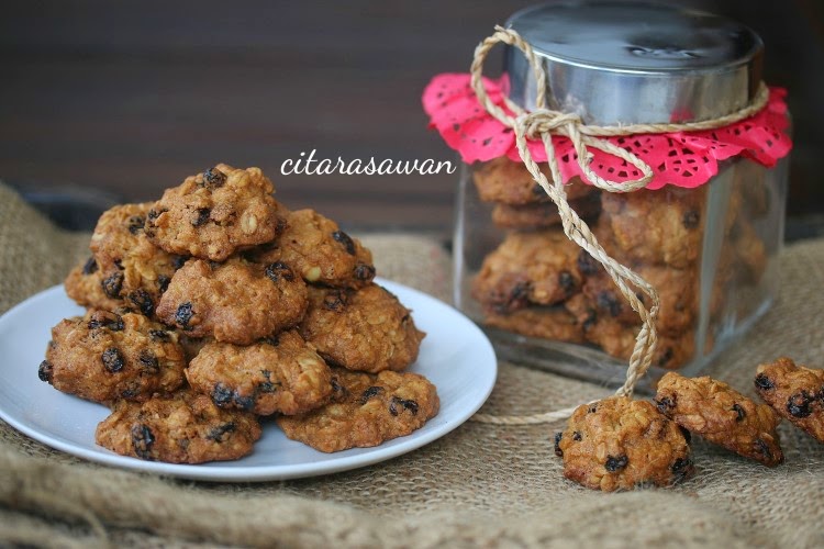 Biskut Oat Blackcurrant / Oatmeal Blackcurrant Cookies 