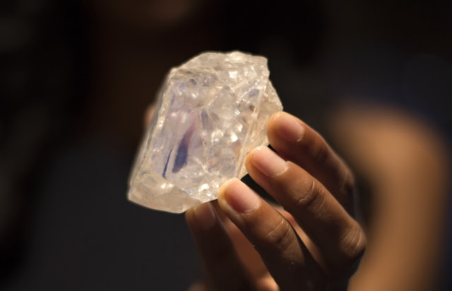 Massive Lesedi la Rona diamond, at 1109-carats, expected