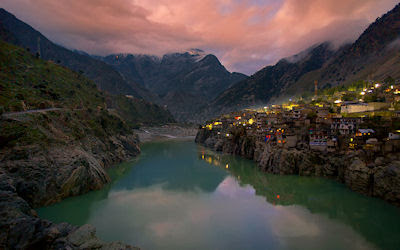 Pueblo de Dassu en Gilgit-Baltistan, Pakistan.