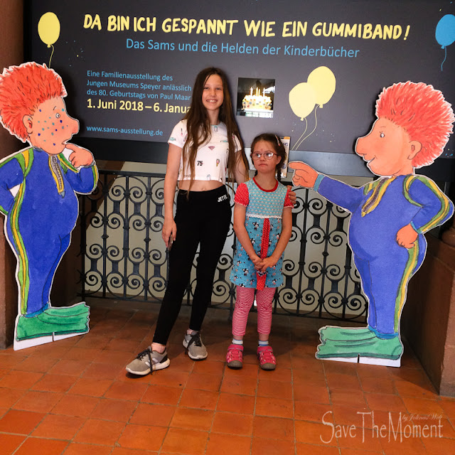 Louisa und Jolina beim Sams im Museum Speyer