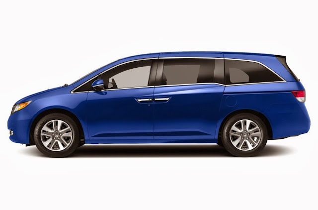 Honda Odyssey LX Minivan 2013 Wallpaper