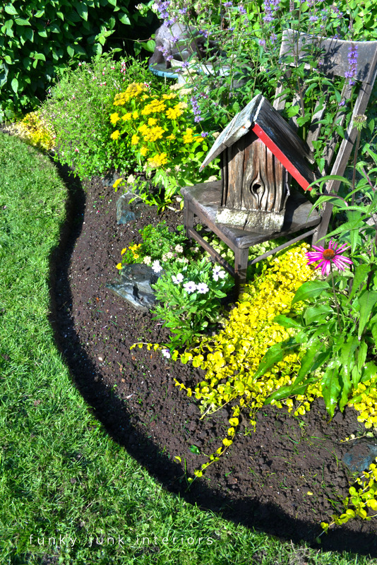 How to edge flowerbeds like a pro! via Funky Junk InteriorsFunky ...