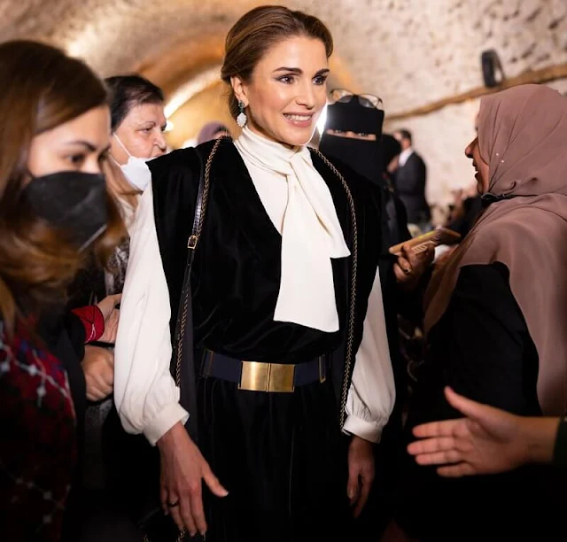 Stone Jewelry white oyster, green diamonds earrings. The Iftar took place at the historic Karak Castle