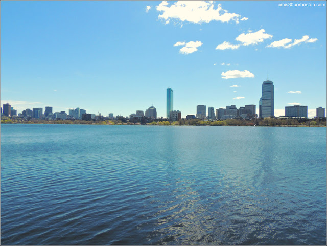 Boston desde el otro Lado del Charles River