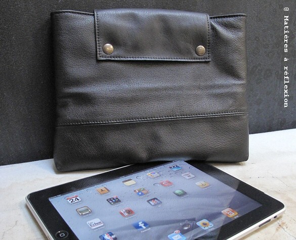 Pochette iPad cuir noir