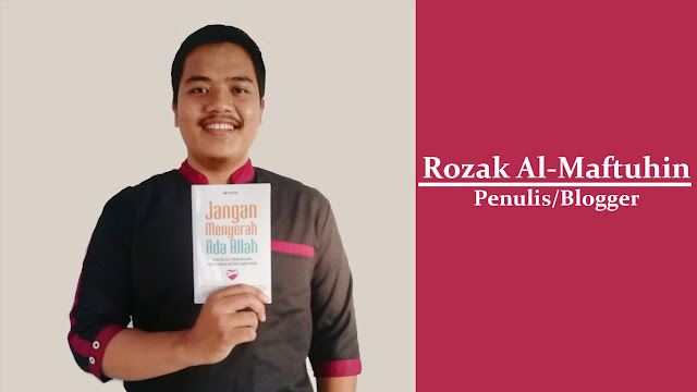 Penulis buku Blitar