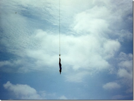 Linda-Bungee-jumping-2