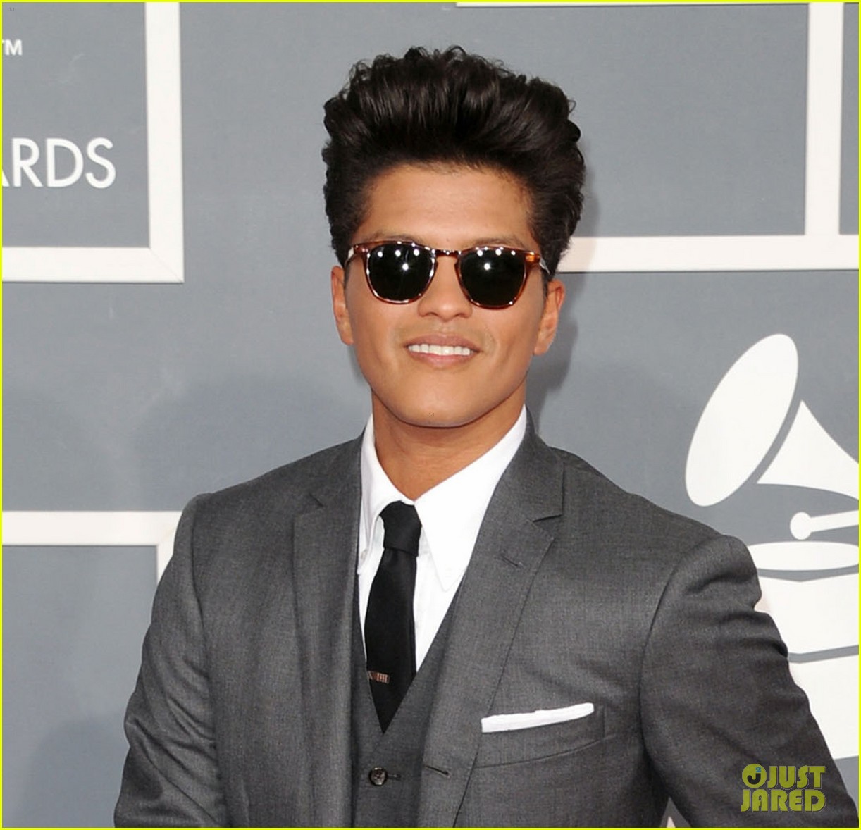 Bruno Mars HairStyle title=