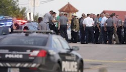 Πυρ άνοιξε ένας ένοπλος μέσα σε κατάμεστο εστιατόριο στην Οκλαχόμα, το απόγευμα της Πέμπτης, τραυματίζοντας τρεις ανθρώπους, προτού πέσει νε...