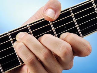 belajar gitar akustik mudah