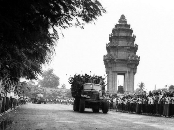 Kết quả hình ảnh cho Lính Khmer Đỏ bị thương