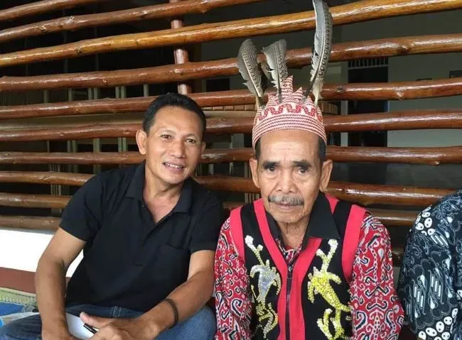 Ngumbai Keling Kumang: The Tradition of Calling the Ancestors of the Iban Tribe