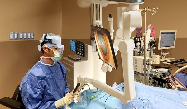 Intraoperative Ophthalmic Imaging and Surgical Systems