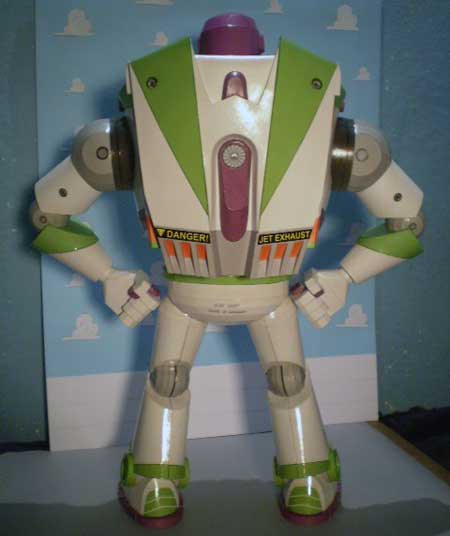 Toy Story Buzz Lightyear Papercraft 3