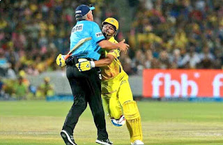 SURESH RAINA UMPIRE COLLISION IPL