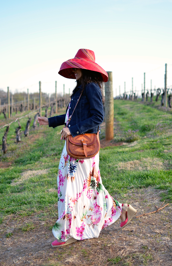 Maxi dress street style