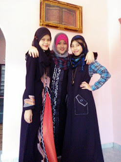 3 GIRLS OF US...