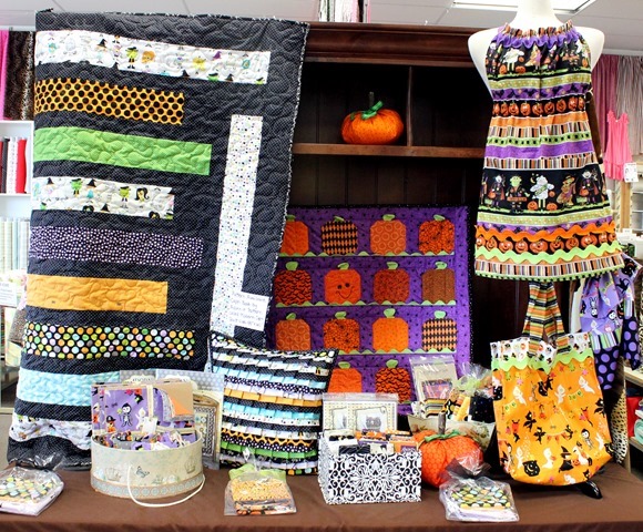 Halloween quilt shop display