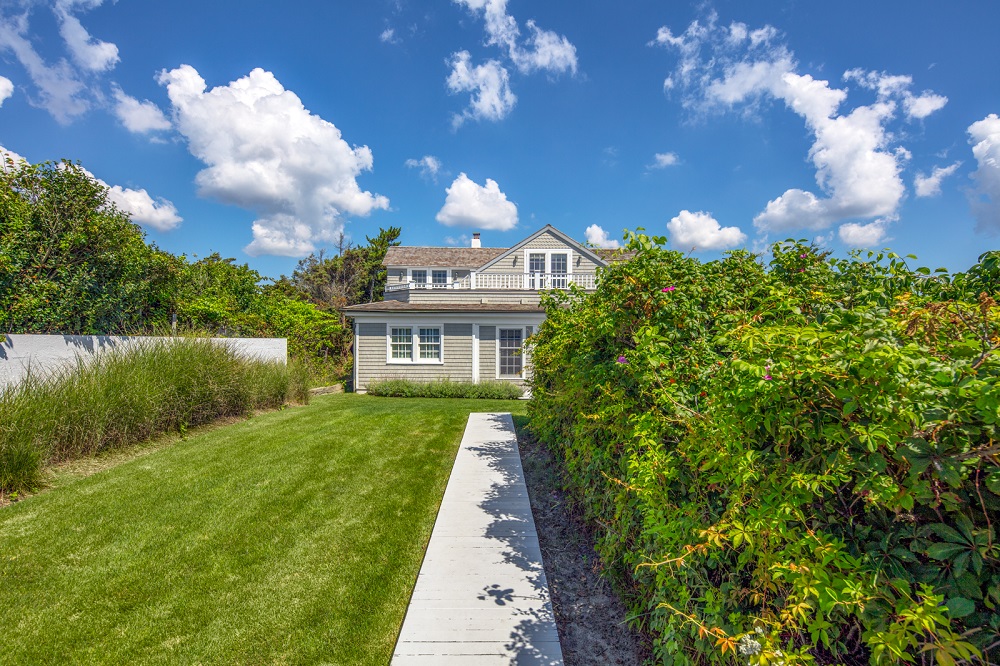 HAMPTONS LIFE SAVING STATION NOW A STUNNING BEACH HOME