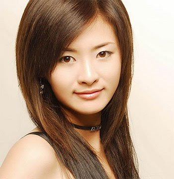 Hairstyles for Chinese girls should suit their generally delicate features 