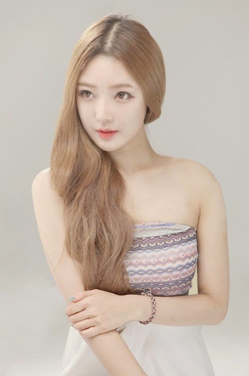 Cute Korea Girl Lee Si Ah SouletZ