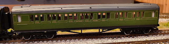 Hornby Southern Railway Coaches