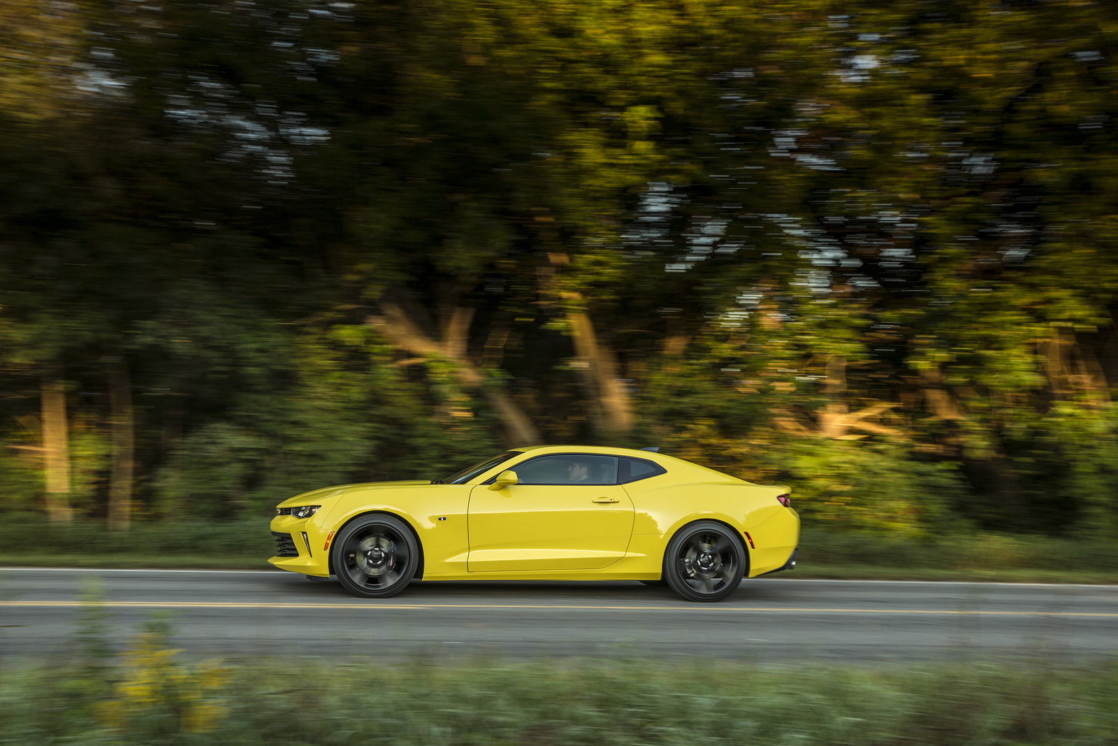 Mulai Tahun 2018 Holden Akan Jual Chevy Camaro RHD Di Australia