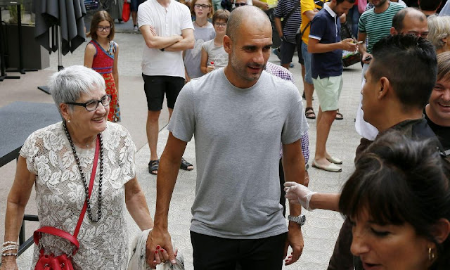 Pep Guardiola's mother has died from coronavirus, UK corona death toll passes 5000  