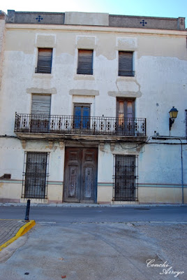 Casa interesante colindante con la Gran Casa en Torreta, típica del apogeo económico rural de los siglos  XVIII y XIX