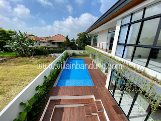 Villa Trinity GRDN ( Private Pool Air Panas & Billiard ) Bandung