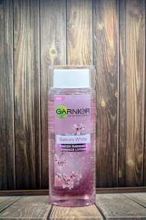 Garnier Sakura White Pinkish Radiance Essence Lotion 120ml