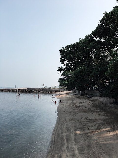 liburan keluarga di aston anyer