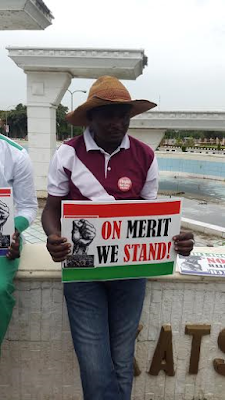 Nigerians march against illegal recruitment, acts of nepotism and tribalism in government (photos) 