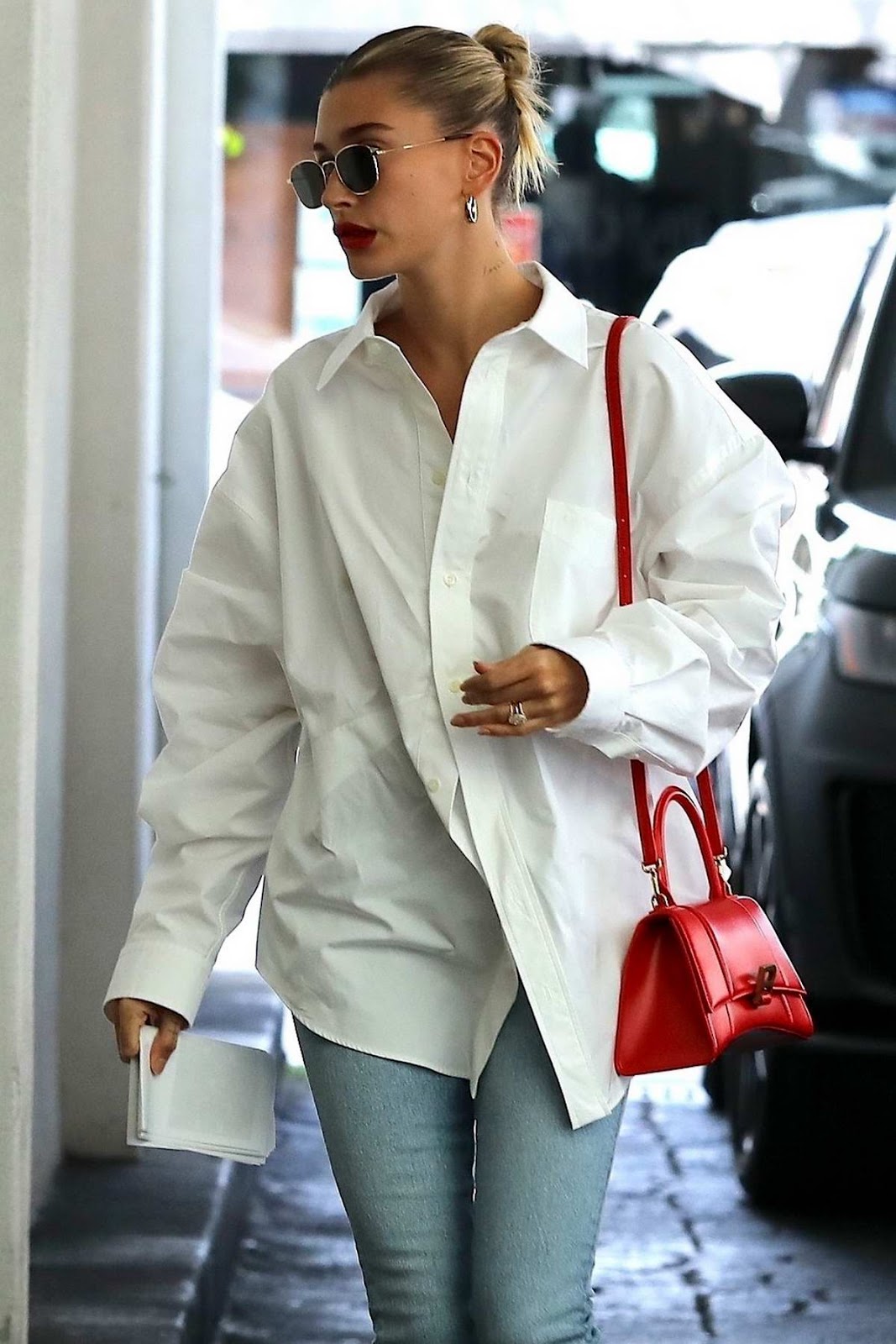 Hailey Bieber – female celebrity high street fashion style latest photo