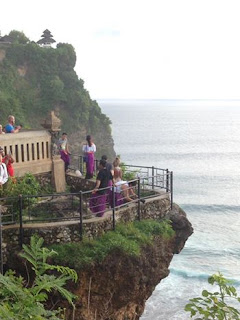 Uluwatu Temple and Sunday Beach Tour 