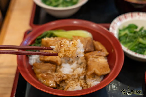 すき家「豚角煮丼」