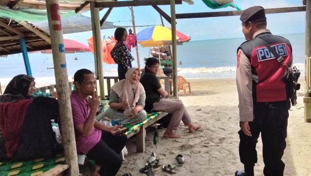 Wisatawan Senang Dengan Kehadiran Regu Patroli Satsamapta Polres Aceh Timur