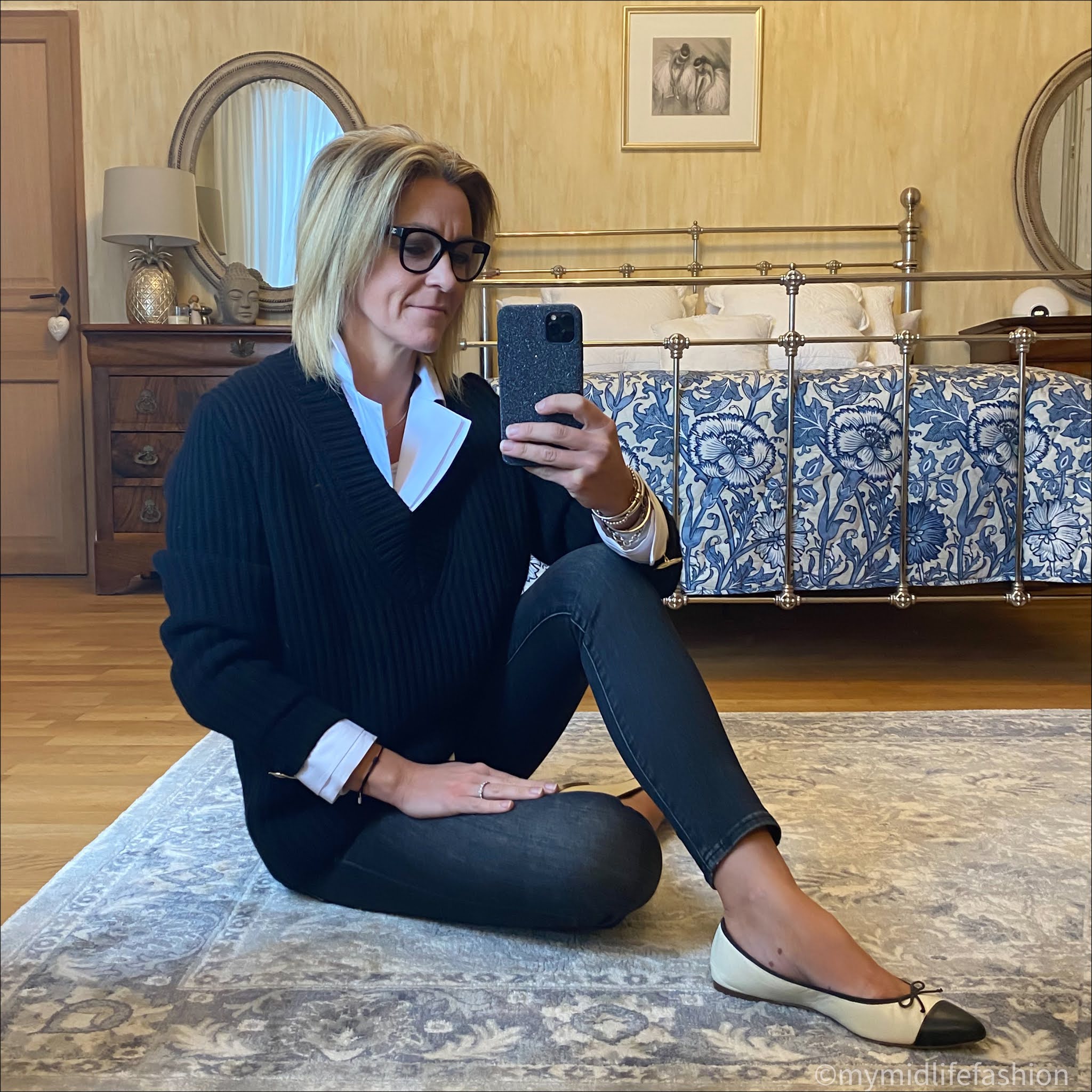 my midlife fashion, acne studios v neck jumper, Uterque statement sleeve blouse, j crew 9 inch toothpick skinny jeans, j crew two tone ballet pumps