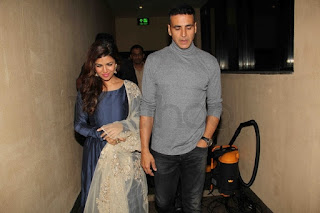  Akshay Kumar and Nimrat Kaur Visit Cinema halls to Promote Airlift Photo Gallery