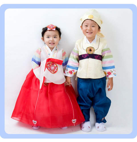 Seoul Korea  Selatan Pakaian dan Rumah Tradisional  Korea  