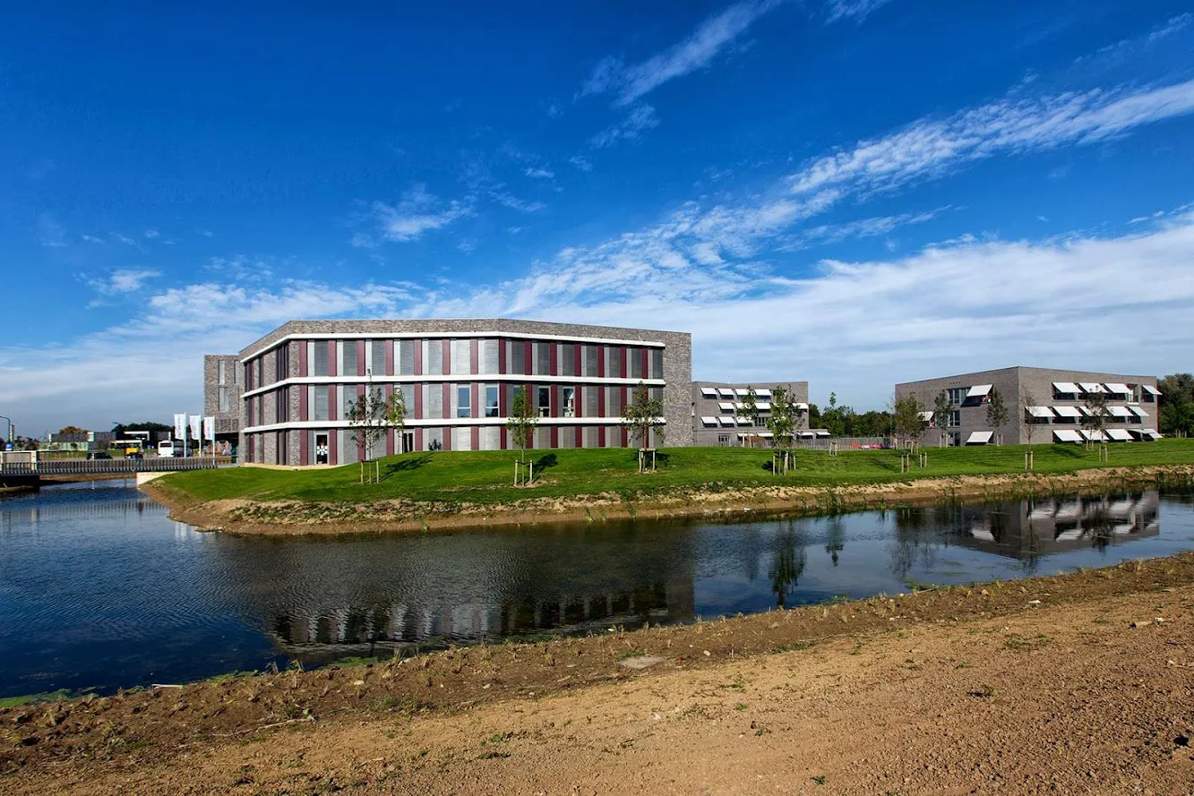 UWC Maastricht by Frencken Scholl Architecten