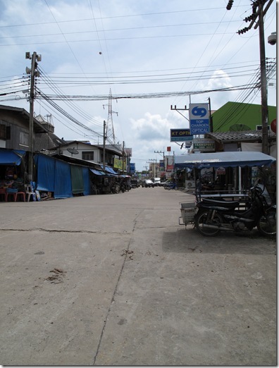 Saladan Road Koh Lanta