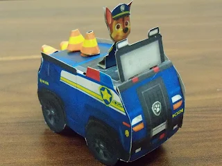 Free Printable 3D Paper: Paw Patrol Chase's blue police vehicle.