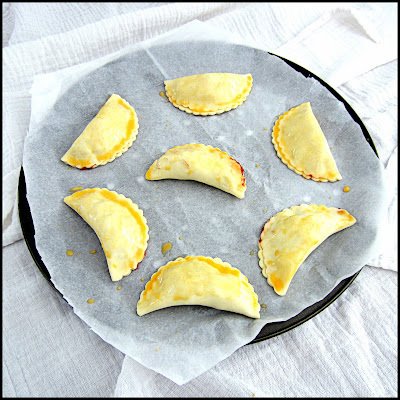 Hors table de Pauline - Empanadas au thon et tomate.