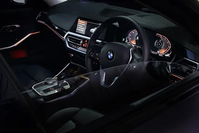 BMW 320i Dynamic Interior Driver